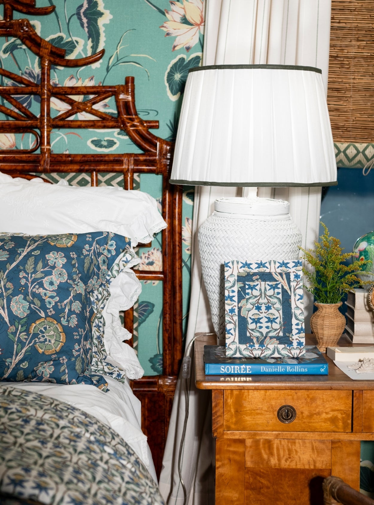 Picture-frame Golden Chinoiserie