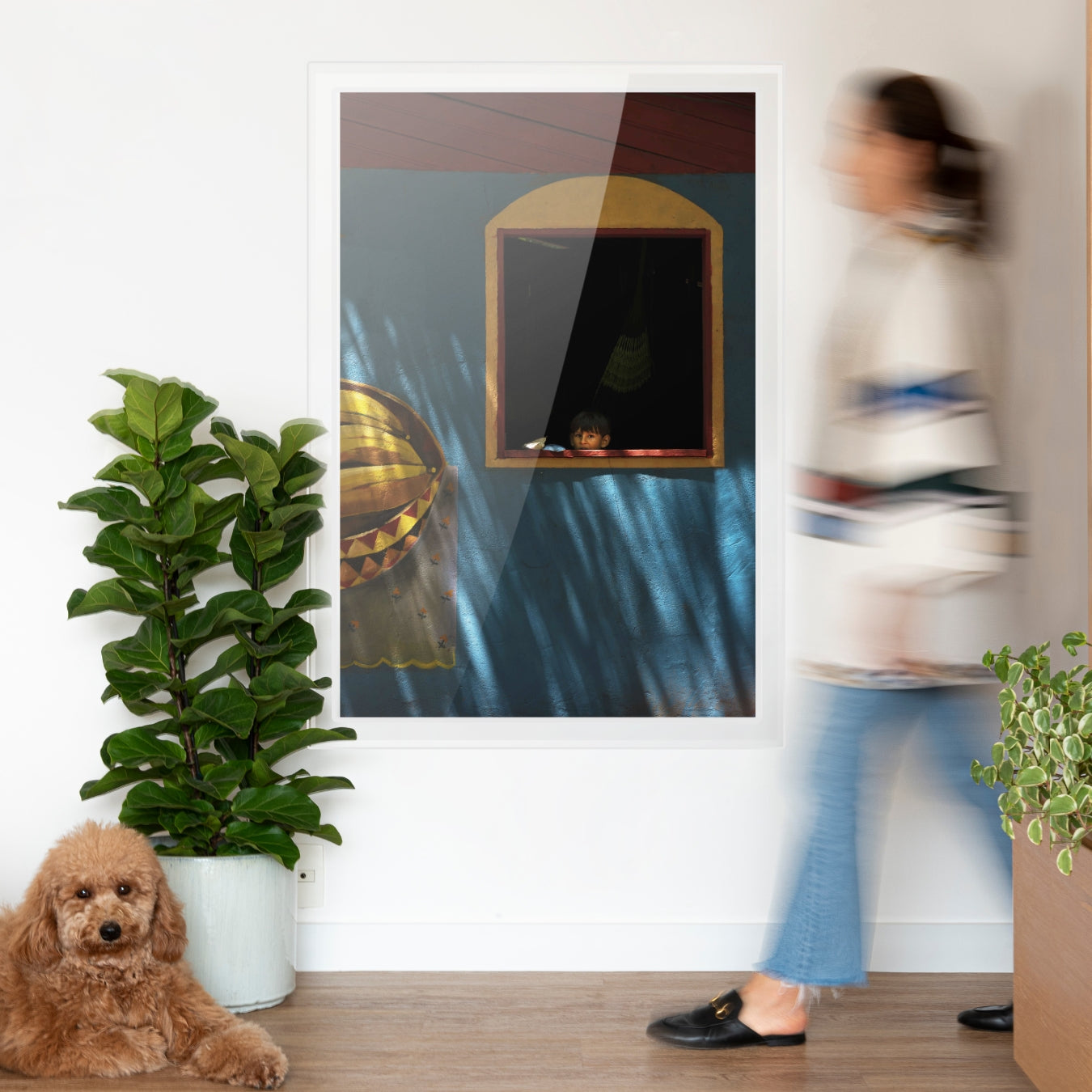 Quadro Menino na janela Classic