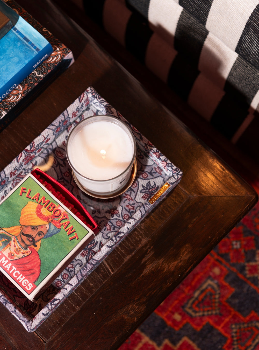 Bandeja Damassé Lilás