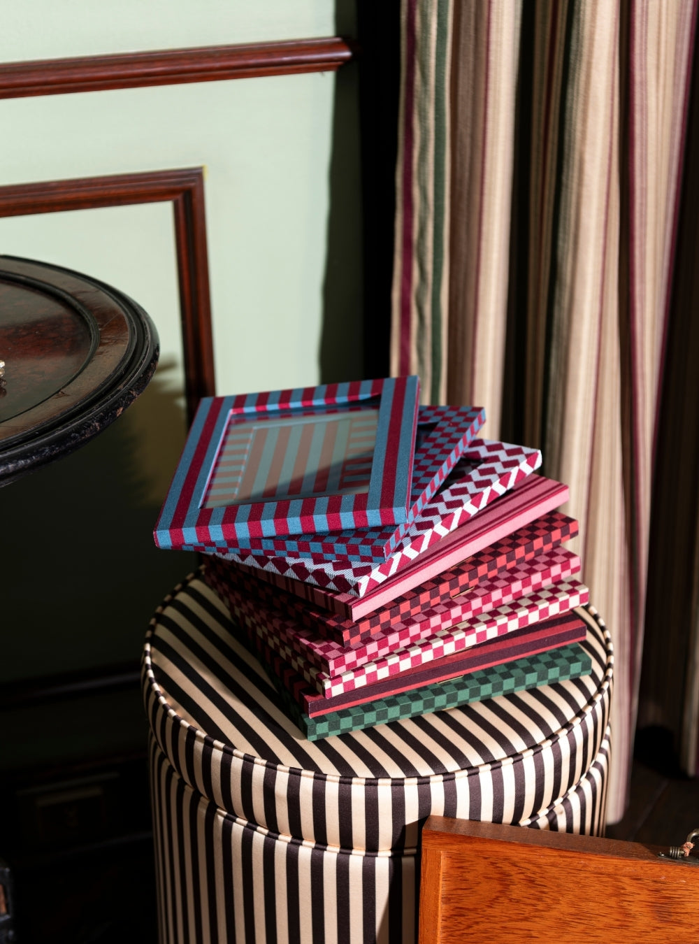 Red Striped Picture Frame