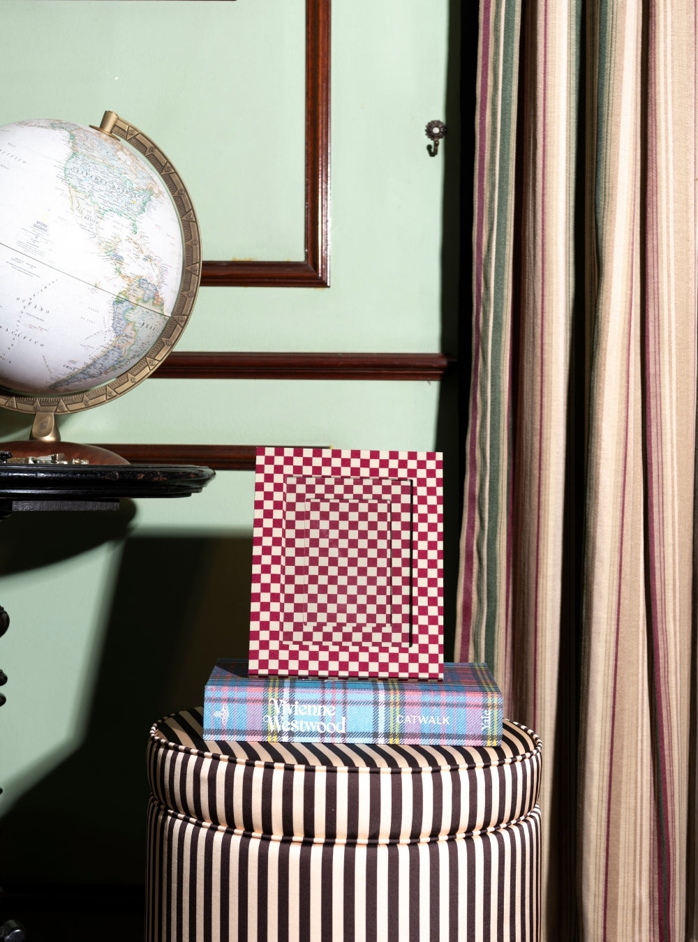 Red Striped Picture Frame