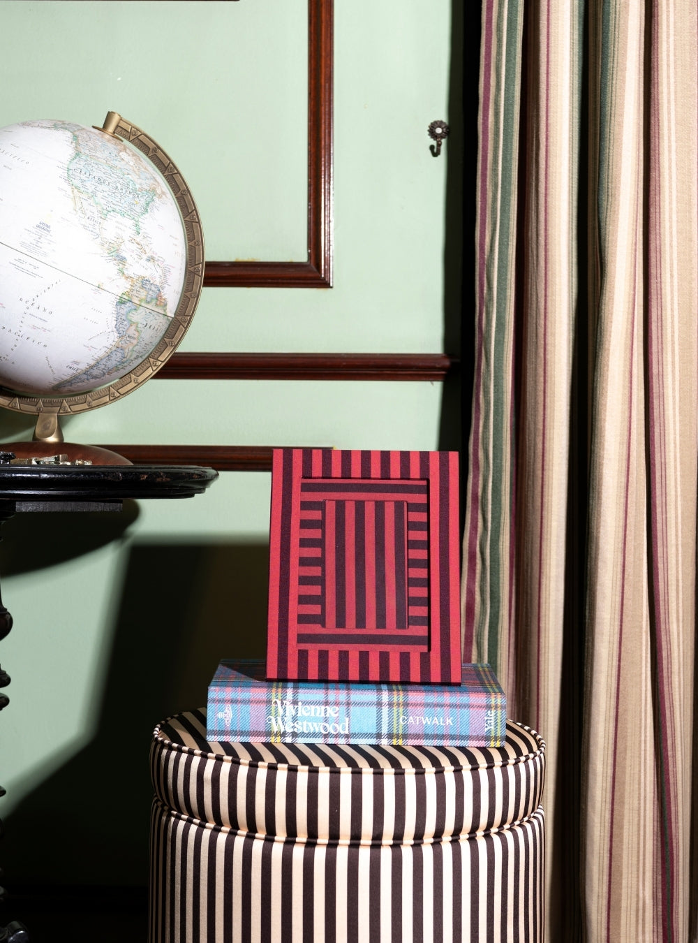 Red Striped Picture Frame