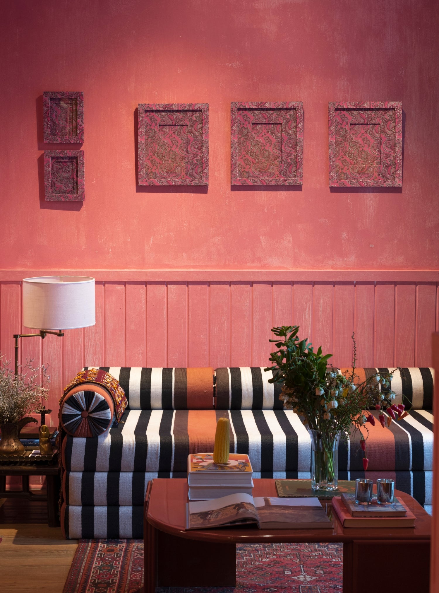 Moldura Paisley Rosa
