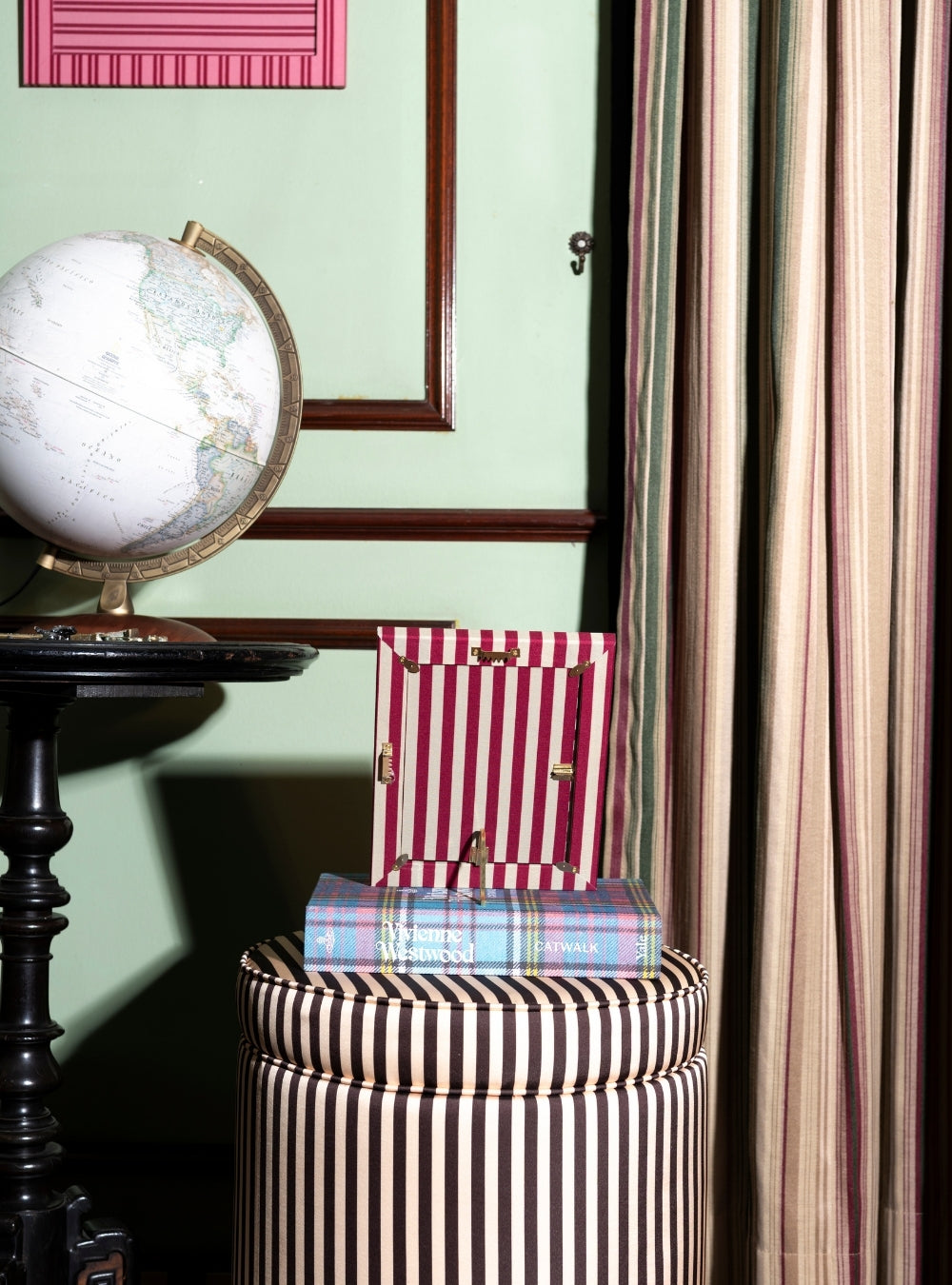 Red Striped Picture Frame