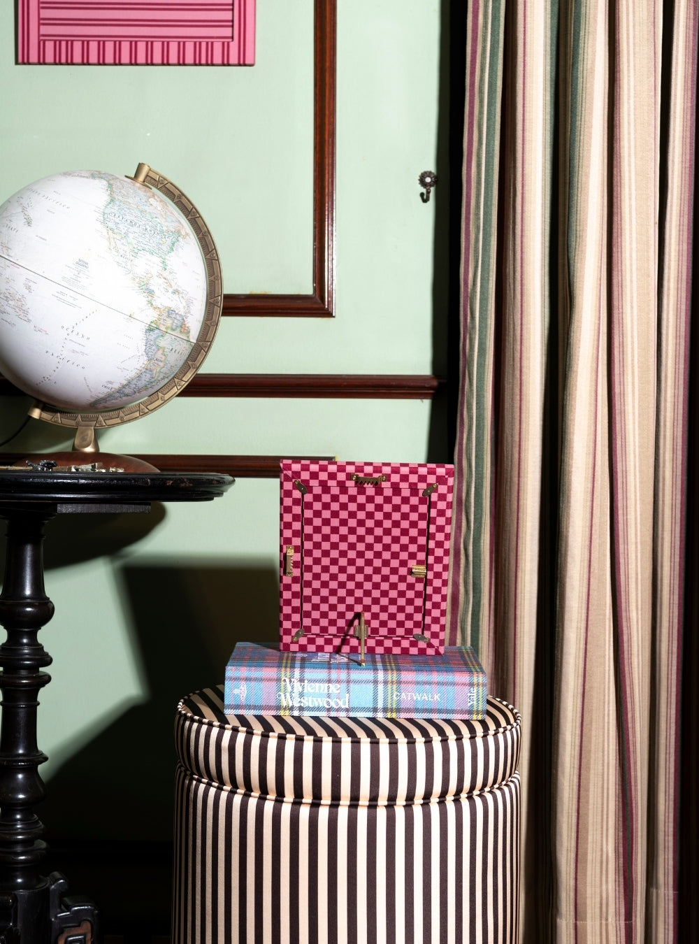 Red Striped Picture Frame