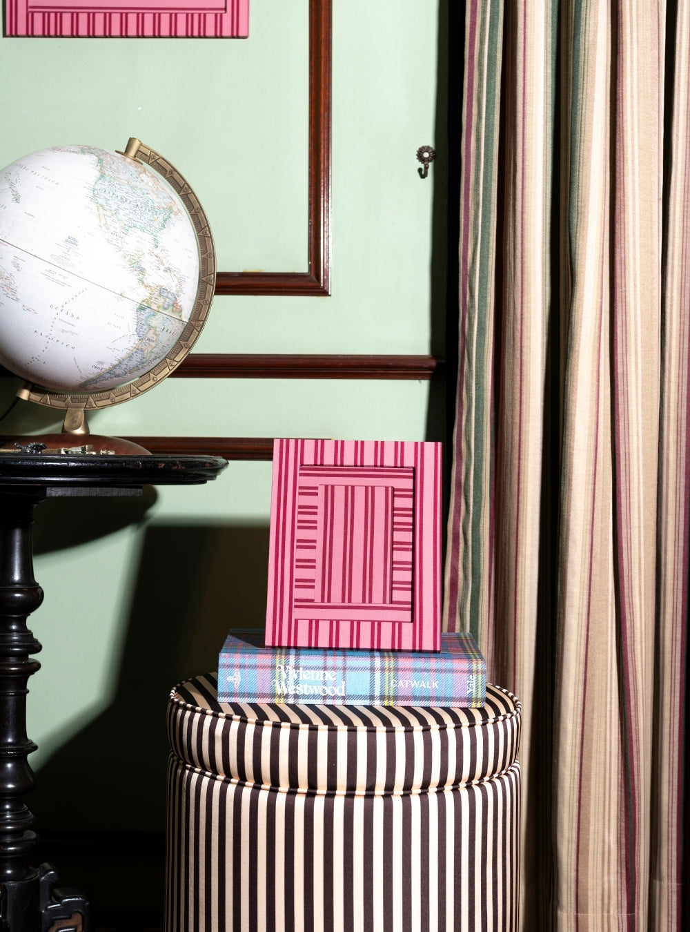 Red Striped Picture Frame