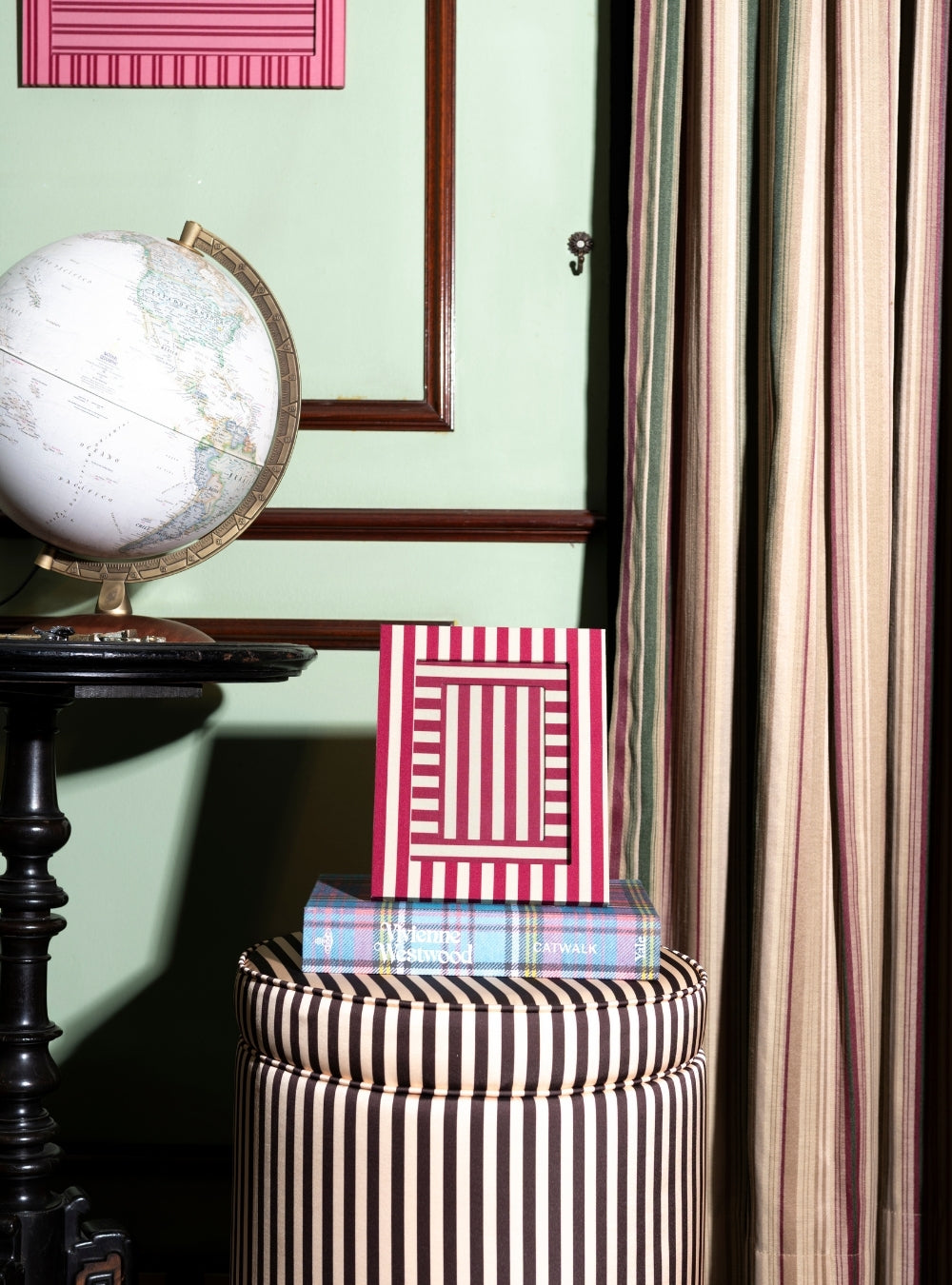 Red Striped Picture Frame