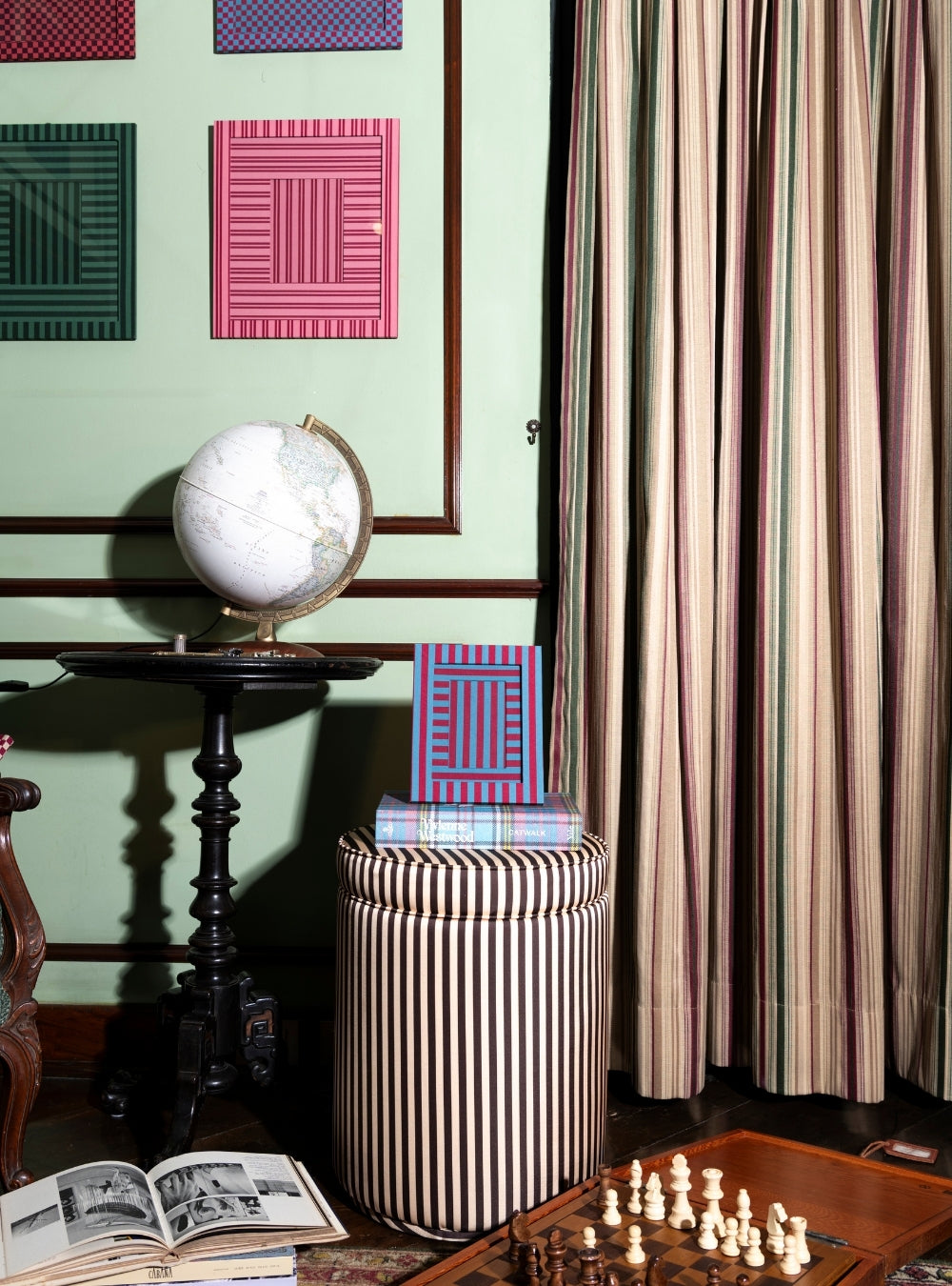 Red Striped Picture Frame