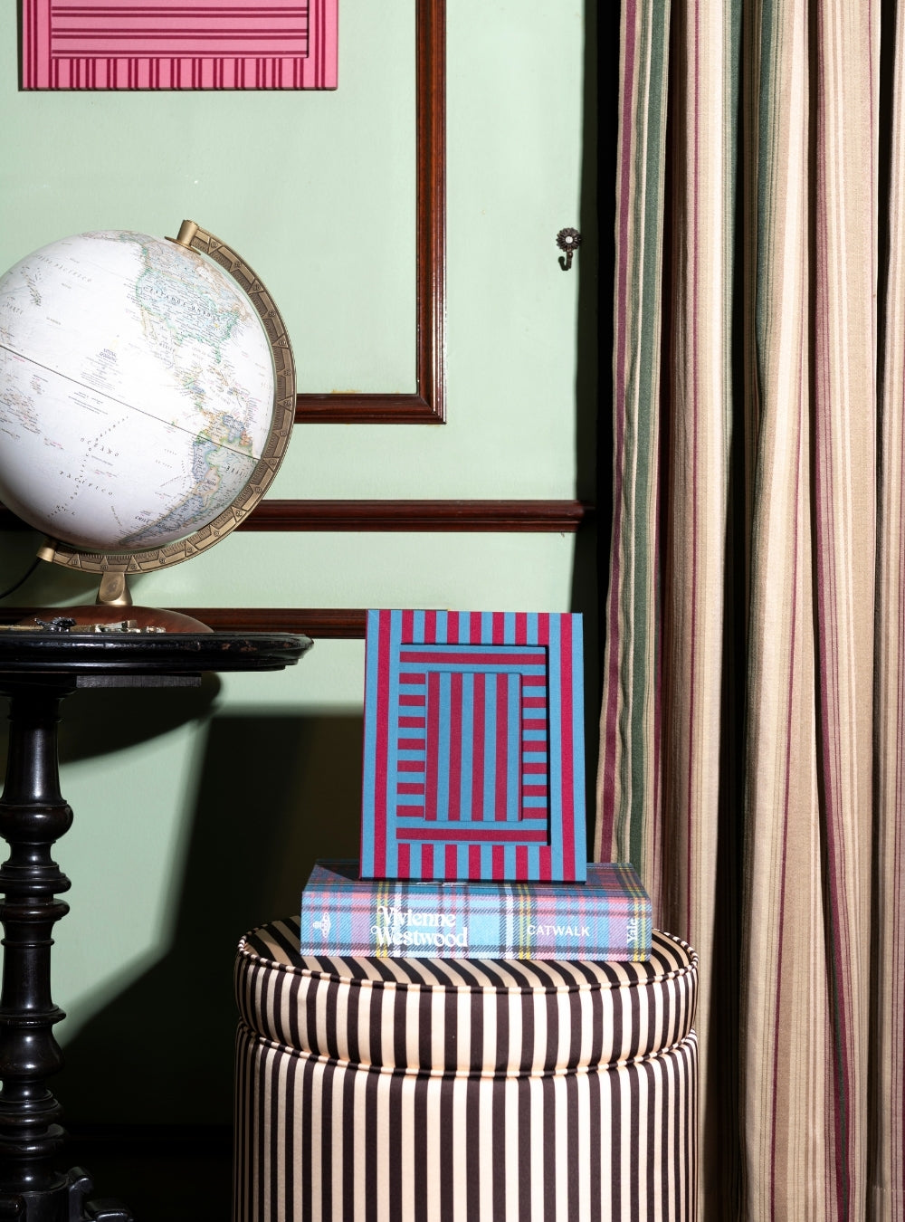 Red Striped Picture Frame