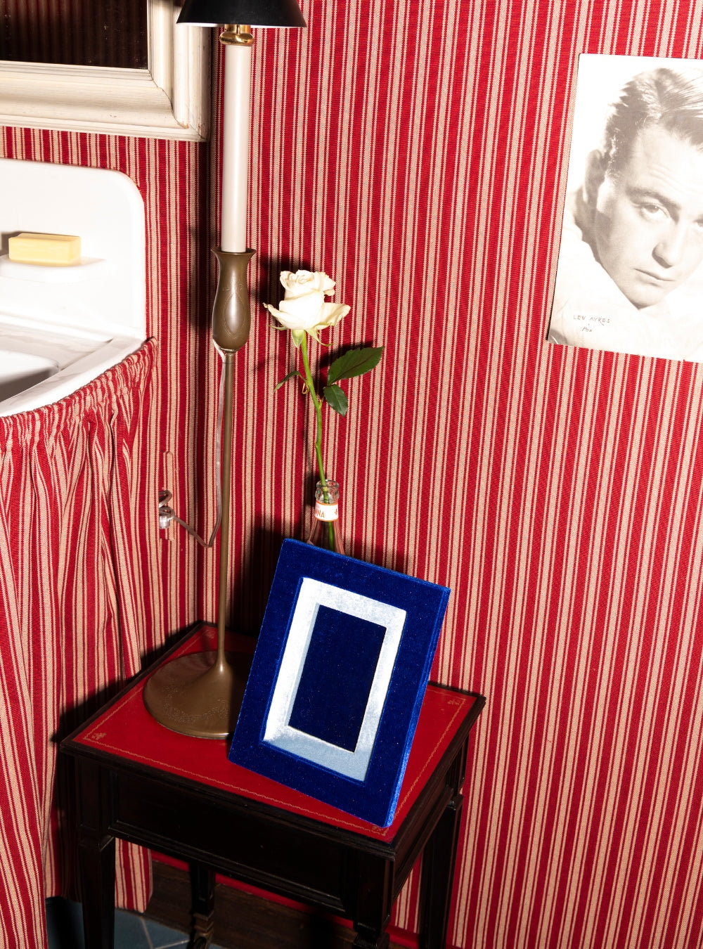 Porta-retrato Veludo Azul Klein