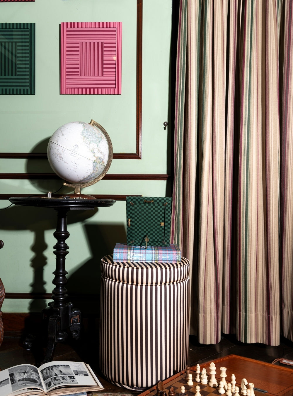 Red Striped Picture Frame