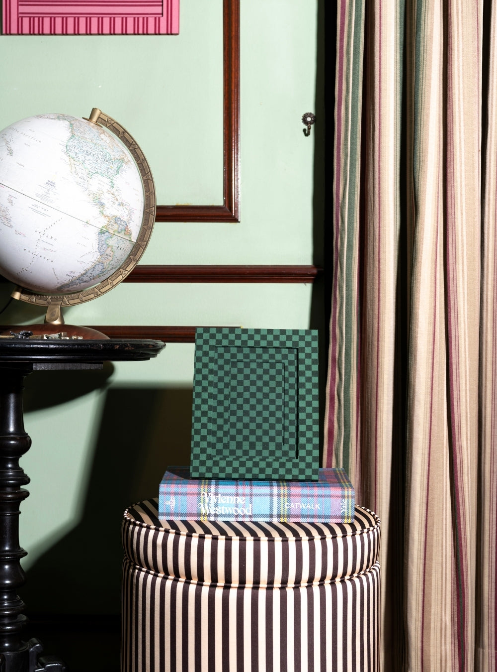 Red Striped Picture Frame