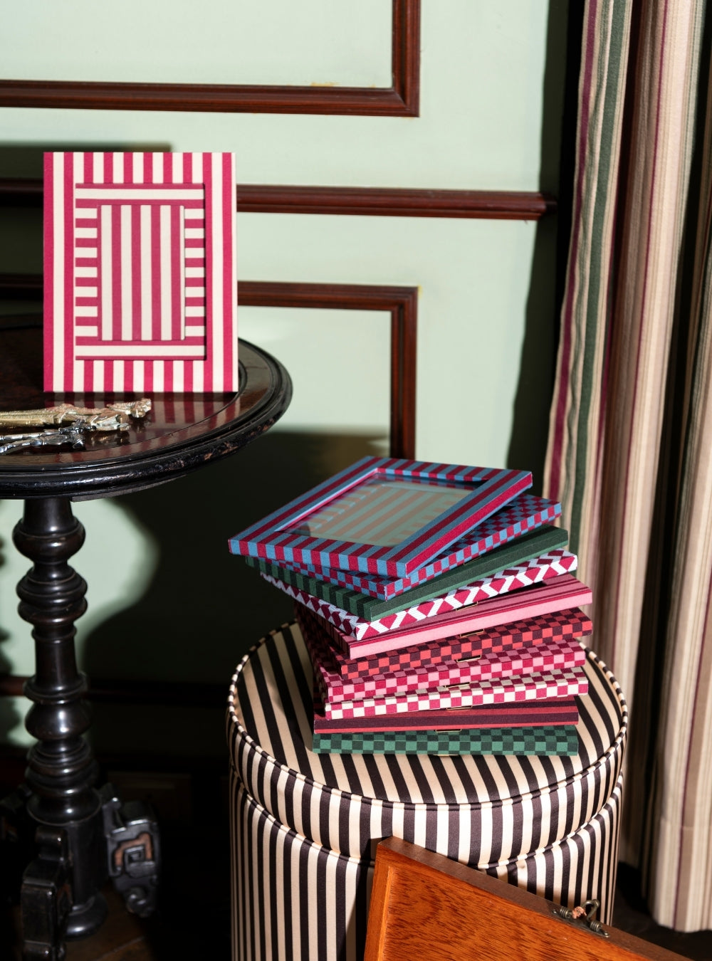 Red Striped Picture Frame