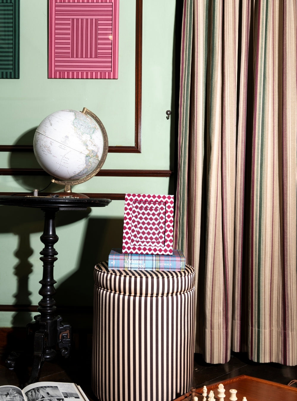 Red Striped Picture Frame