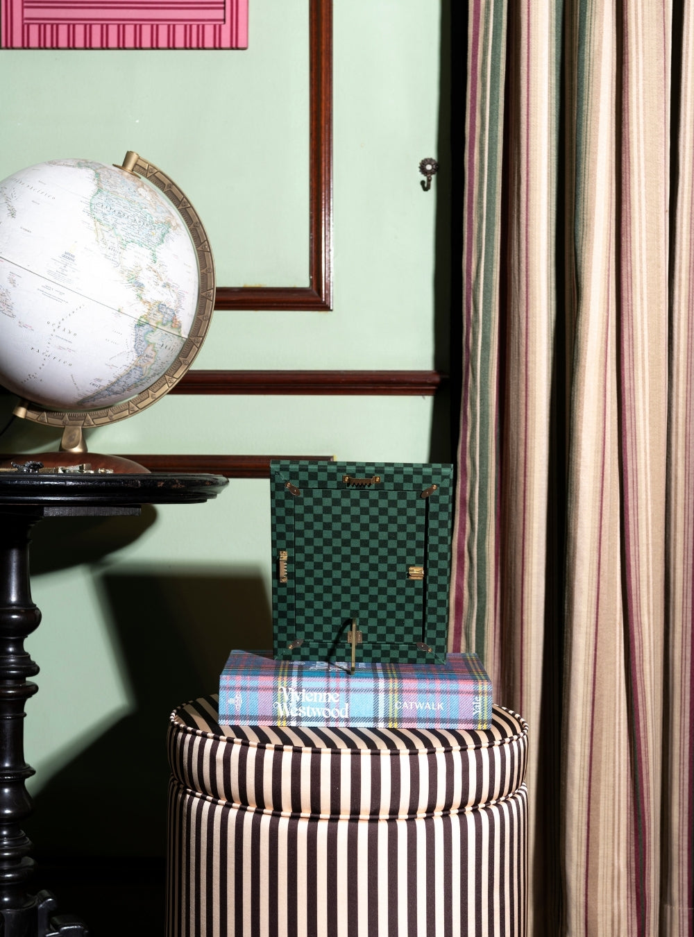 Red Striped Picture Frame