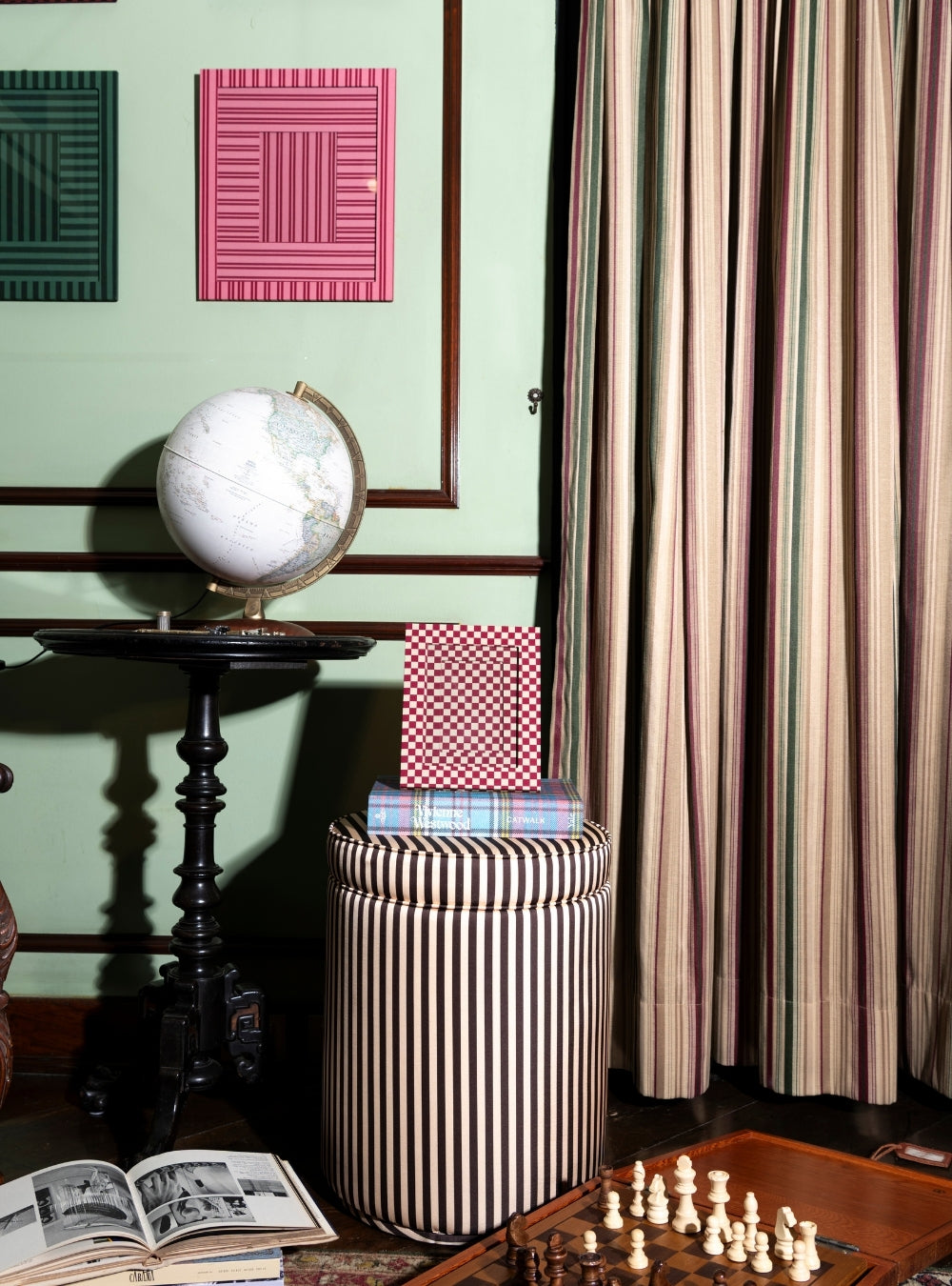 Red Striped Picture Frame