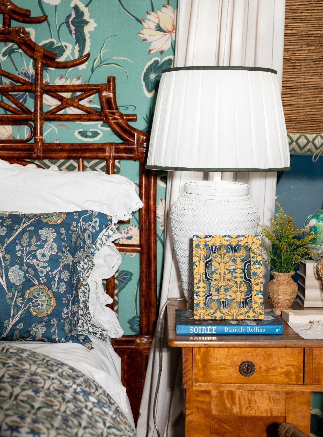 Picture-frame Golden Chinoiserie