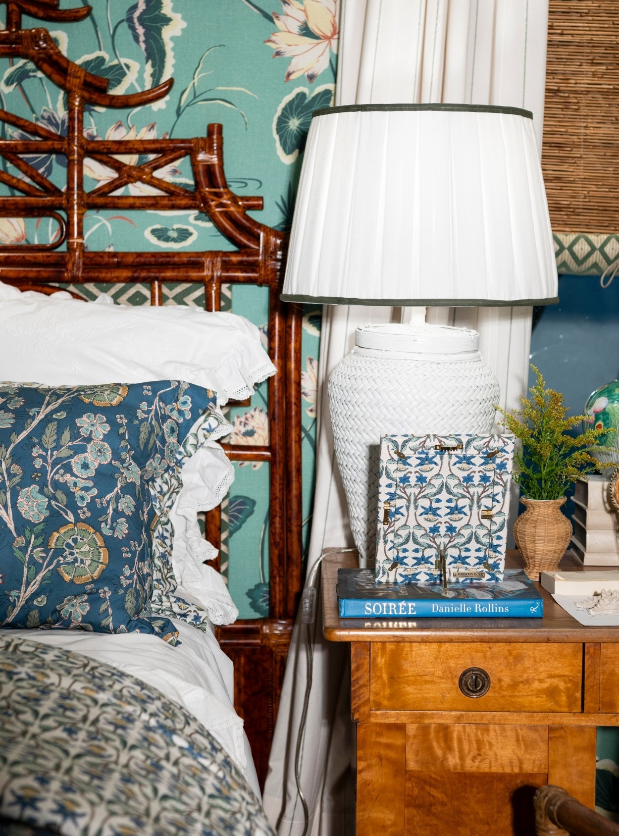 Picture-frame Golden Chinoiserie