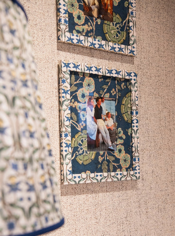 Moldura Flor Cardamomo Off White