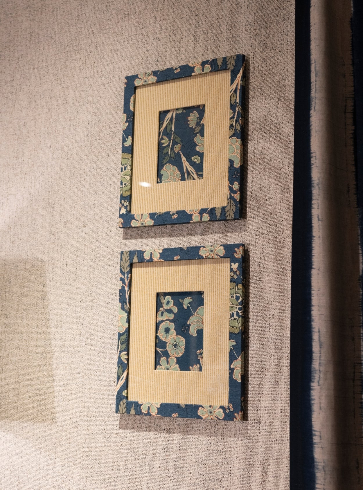 Picture-frame Golden Chinoiserie