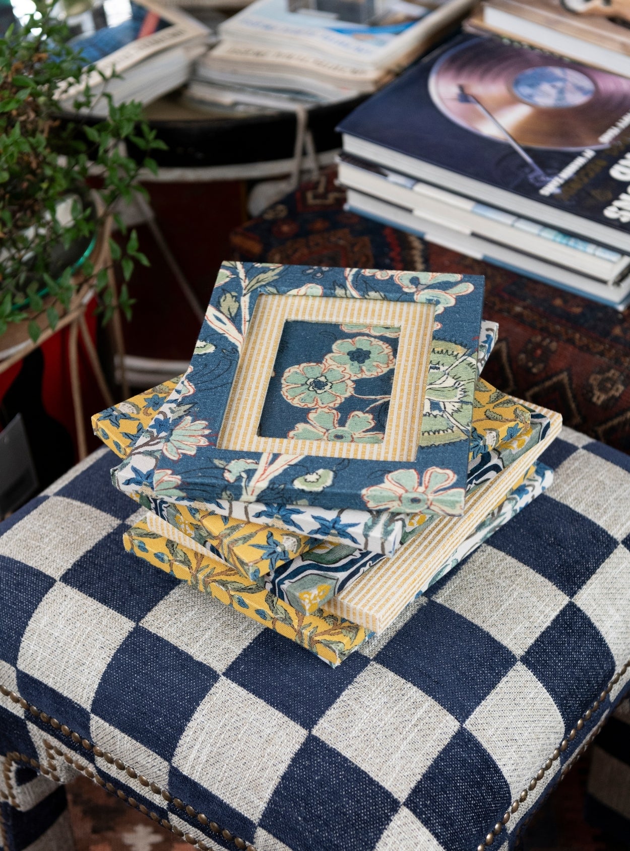 Picture-frame Golden Chinoiserie