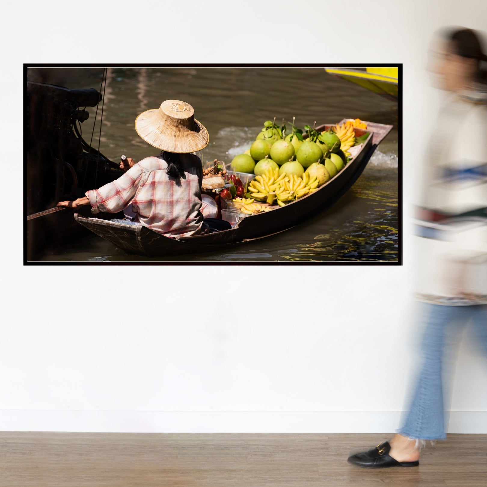 Floating Market VI Frame - Classic