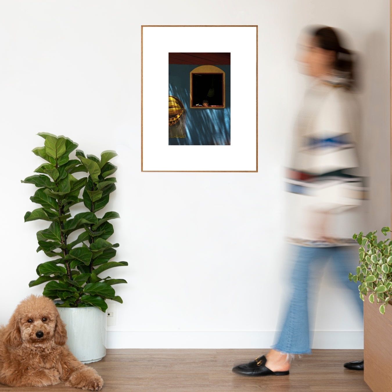Quadro Menino na janela Classic